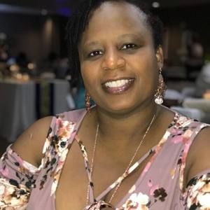 Meet your Posher, Regina